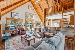 Bright Keystone Getaway w Loft Near Ski Lifts